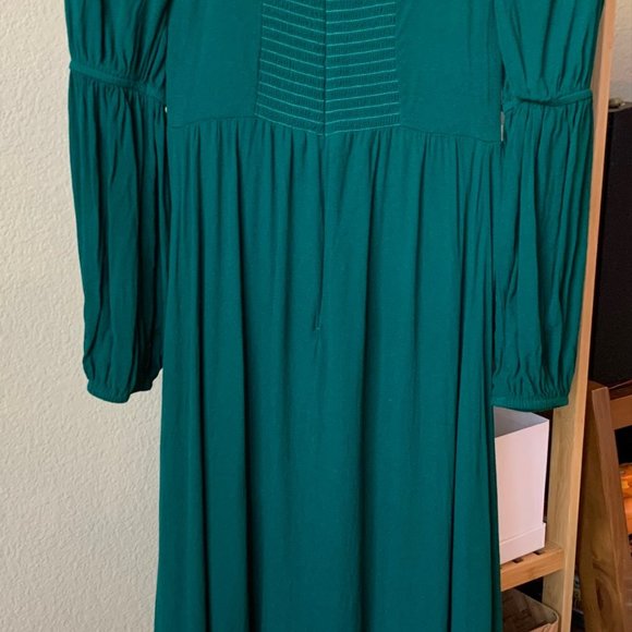 Reformation Mica Midi Dress in Emerald - Picture 9 of 11